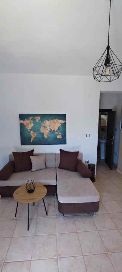Maria'S Luxury Apartment Kassandria Bagian luar foto